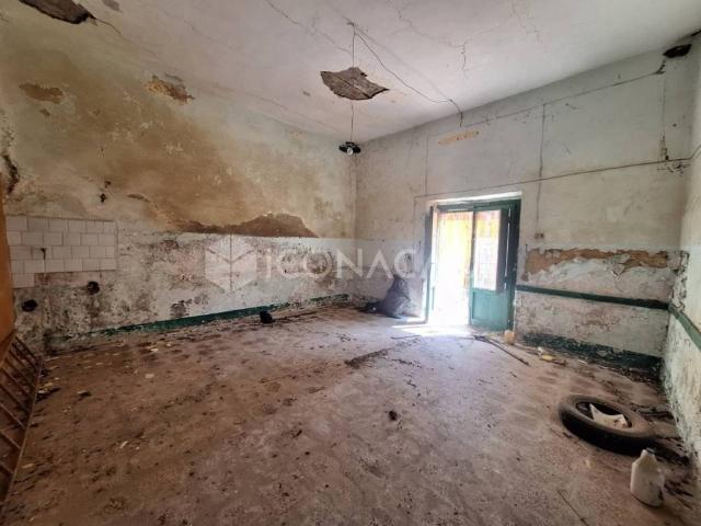 Villa Indipendente in vendita a Castel Morrone, Campania