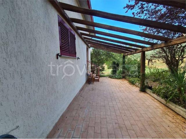 Villa Indipendente in vendita a Castel Ritaldi, Umbria