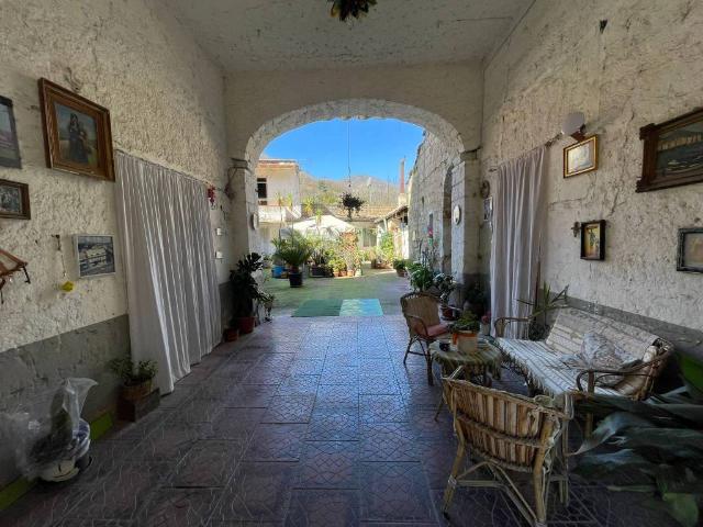 Villa Indipendente in vendita a Castel San Giorgio, Campania