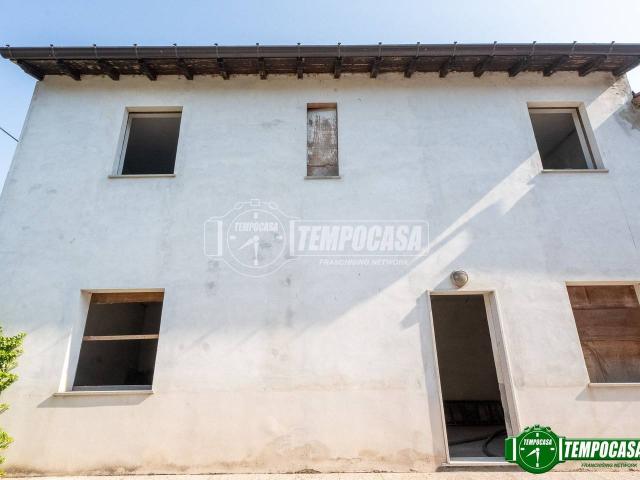 Villa Indipendente in vendita a Castel San Giovanni, Reggio Emilia