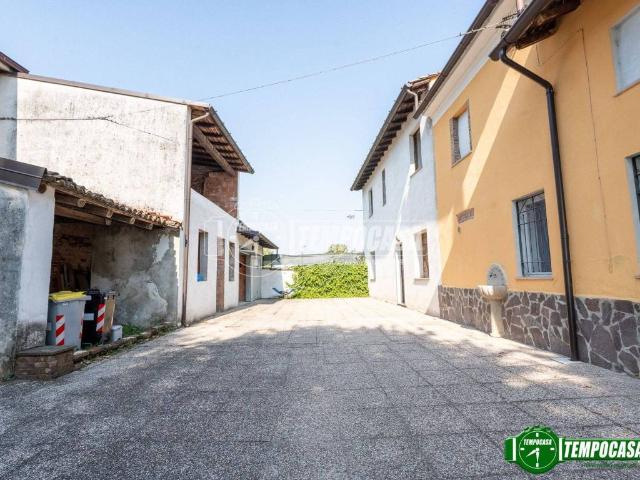 Villa Indipendente in vendita a Castel San Giovanni, Reggio Emilia