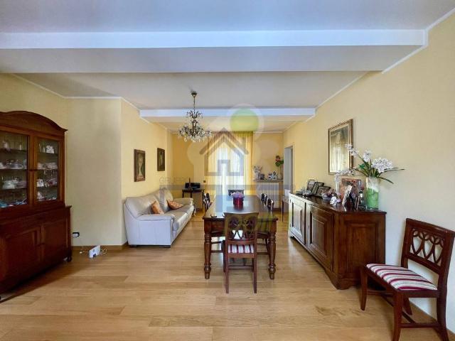 Villa Indipendente in vendita a Castel San Giovanni, Reggio Emilia