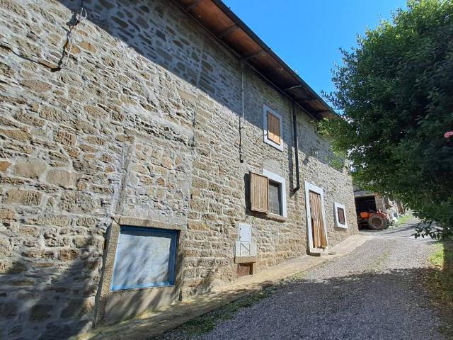Villa Indipendente in vendita a Castel San Niccolò, Toscana