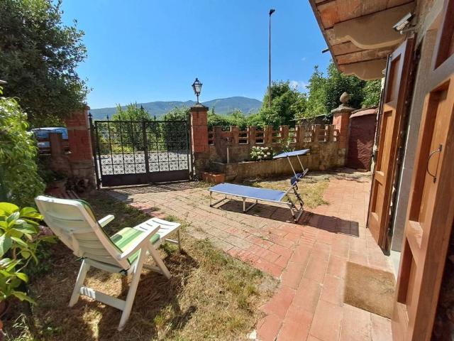 Villa Indipendente in vendita a Castel San Niccolò, Toscana