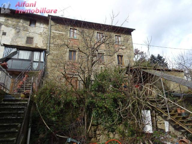 Villa Schiera in vendita a Castel San Niccolò, Toscana