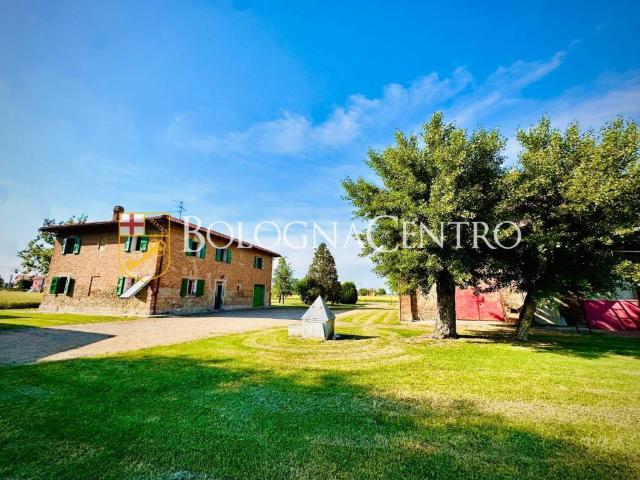 Villa Indipendente in vendita a Nuovo Circondario Imolese, Castel San Pietro Terme