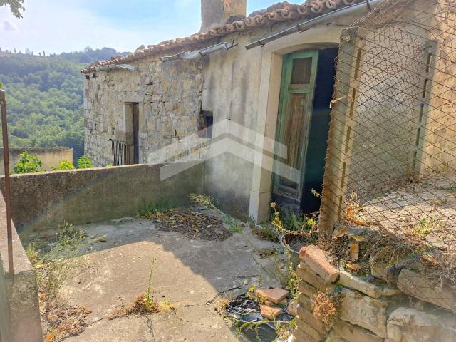 Villa Indipendente in vendita a Castelbottaccio, Molise
