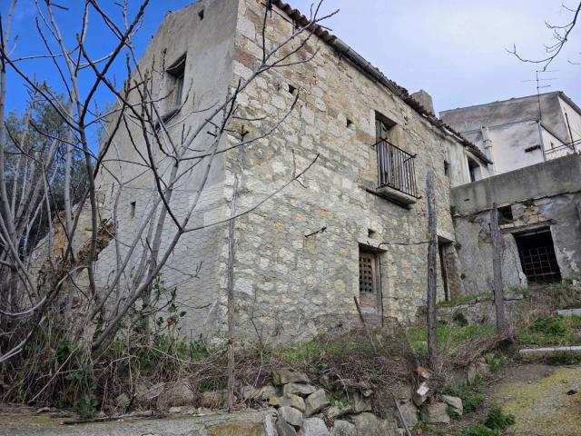 Villa Indipendente in vendita a Castelbottaccio, Molise
