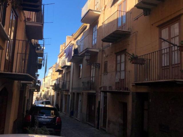 Villa Indipendente in vendita a Castelbuono, Sicilia