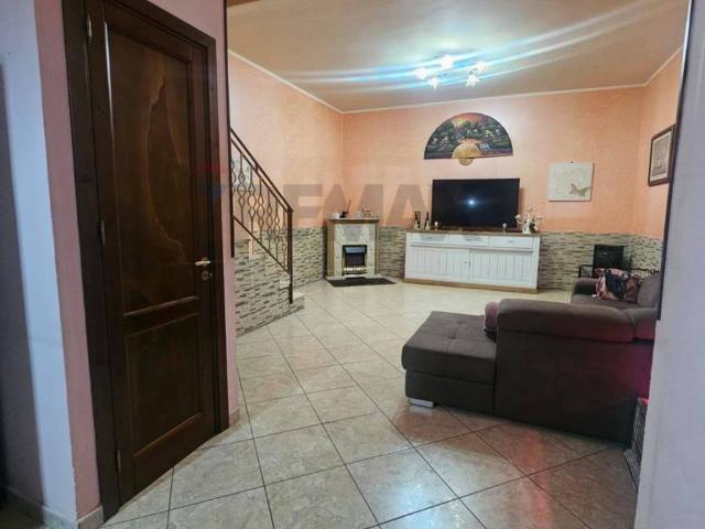 Villa Indipendente in vendita a Casteldaccia, Sicilia