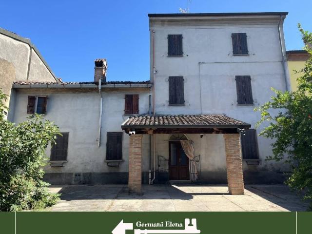 Villa Indipendente in vendita a Casteldidone, Lombardia