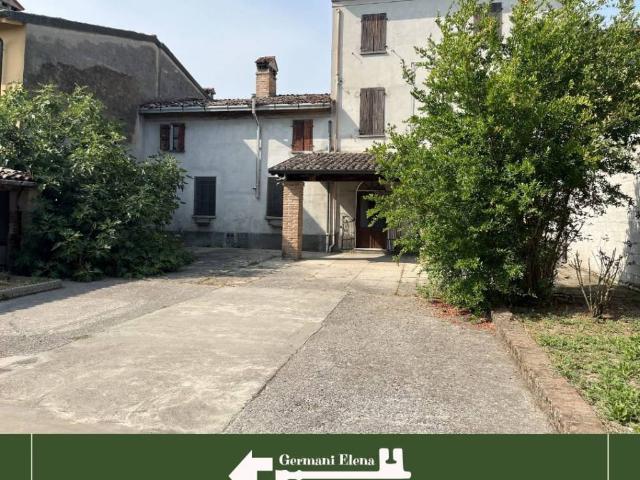 Villa Indipendente in vendita a Casteldidone, Lombardia