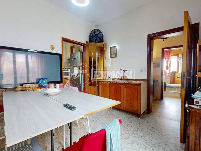 Villa Indipendente in vendita a Sant'Agostino, Marche