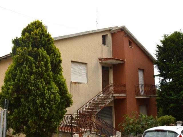 Villa Indipendente in vendita a Acquaviva, Marche