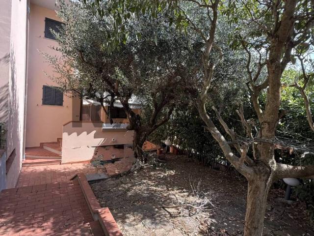 Villa Indipendente in vendita a Unione dei Comuni Circondario dell'Empolese Valdelsa, Castelfiorentino