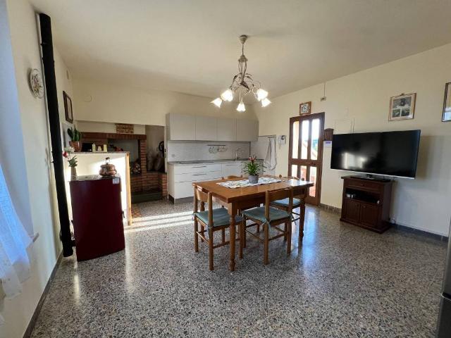 Villa Indipendente in vendita a Unione dei Comuni Circondario dell'Empolese Valdelsa, Castelfiorentino