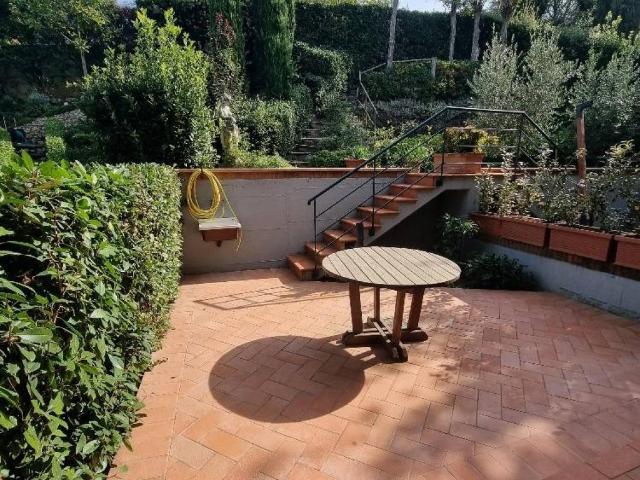 Villa Indipendente in vendita a Unione dei Comuni Circondario dell'Empolese Valdelsa, Castelfiorentino