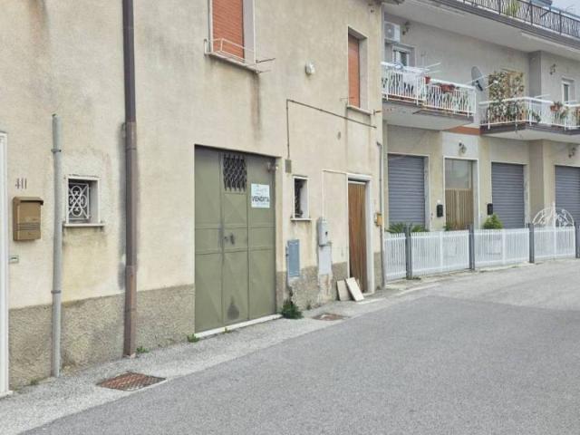 Villa Indipendente in vendita a Castelfranci, Campania