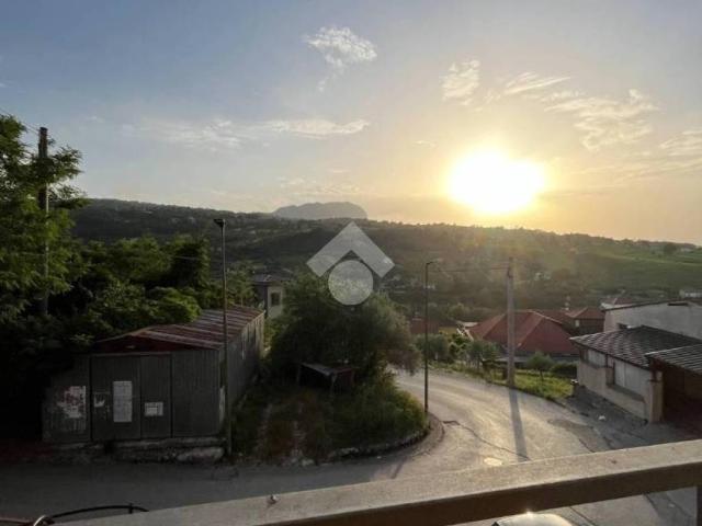 Villa Indipendente in vendita a Castelfranci, Campania