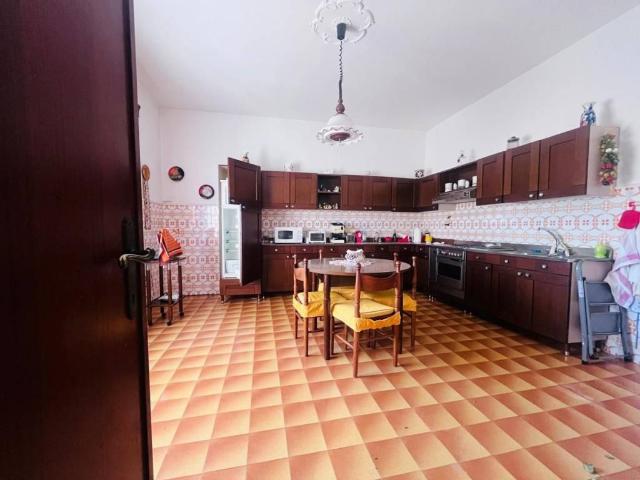 Villa Indipendente in vendita a Castelfranco Di Sotto, Toscana