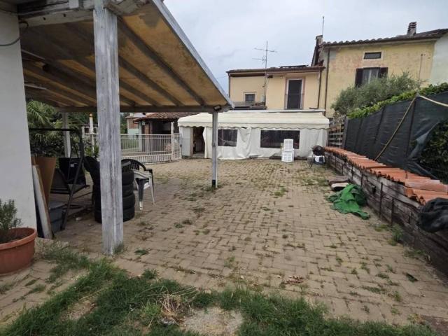 Villa Indipendente in vendita a Castelfranco Di Sotto, Toscana