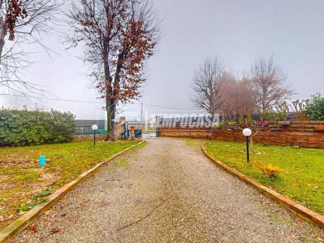 Villa Indipendente in vendita a Piumazzo, Castelfranco Emilia