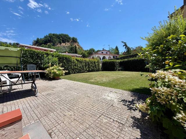 Villa Indipendente in vendita a Castelfranco Piandiscò, Toscana