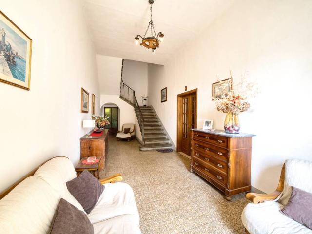 Villa Indipendente in vendita a Castelfranco Piandiscò, Toscana