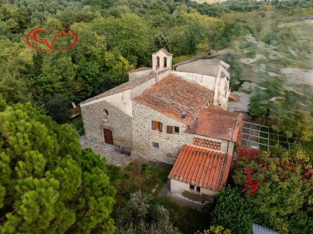 Villa Indipendente in vendita a Castelfranco Piandiscò, Toscana