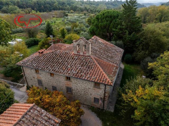 Villa Indipendente in vendita a Castelfranco Piandiscò, Toscana