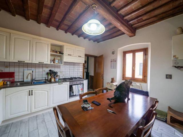 Villa Indipendente in vendita a Castelfranco Piandiscò, Toscana
