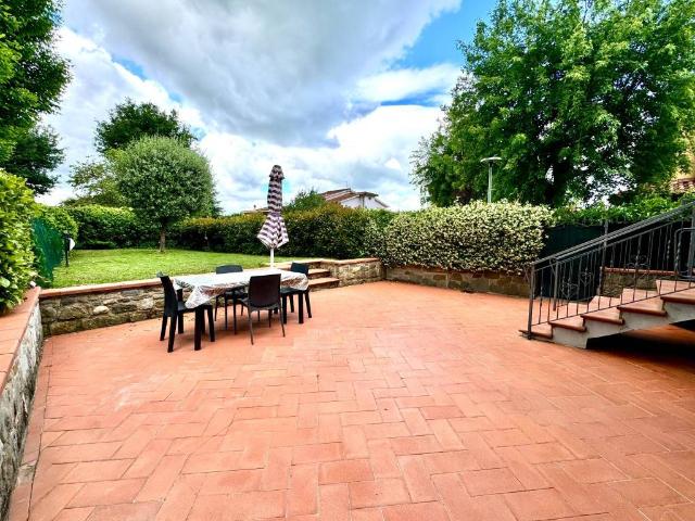 Villa Indipendente in vendita a Castelfranco Piandiscò, Toscana