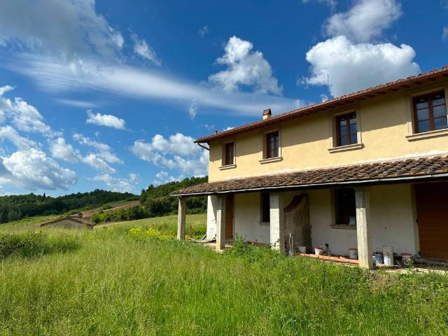 Villa Indipendente in vendita a Castelfranco Piandiscò, Toscana