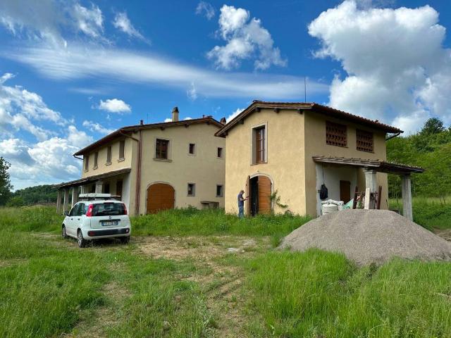 Villa Indipendente in vendita a Castelfranco Piandiscò, Toscana