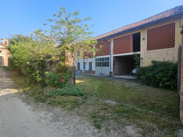 Villa Indipendente in vendita a Piemonte, Asti