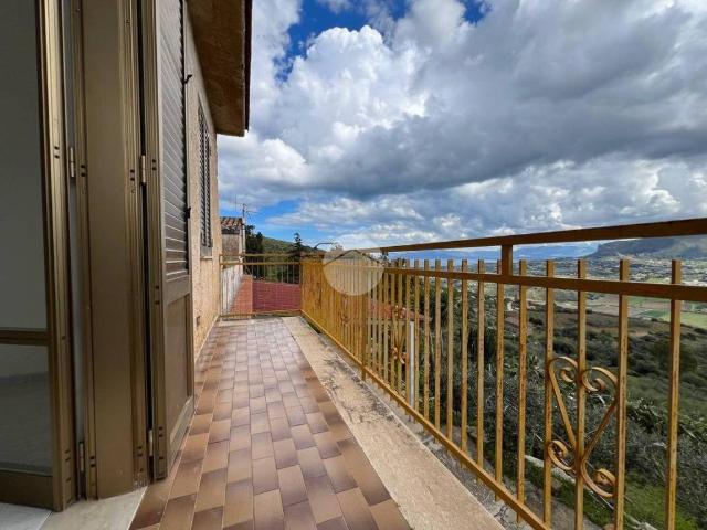 Villa Indipendente in vendita a Case Tropea, Castellammare Del Golfo