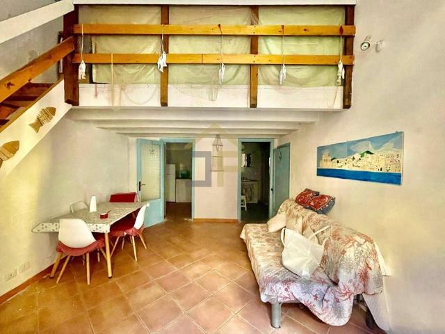 Villa Indipendente in vendita a Castellammare Del Golfo, Sicilia