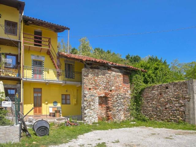 Villa Indipendente in vendita a Spineto, Piemonte