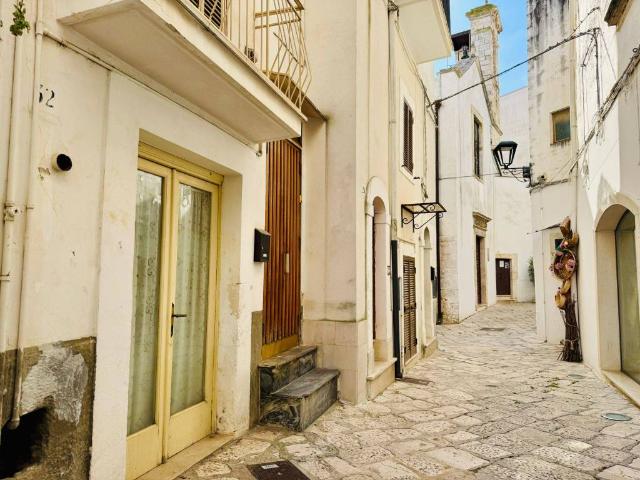 Villa Indipendente in vendita a Castellana Grotte, Bari