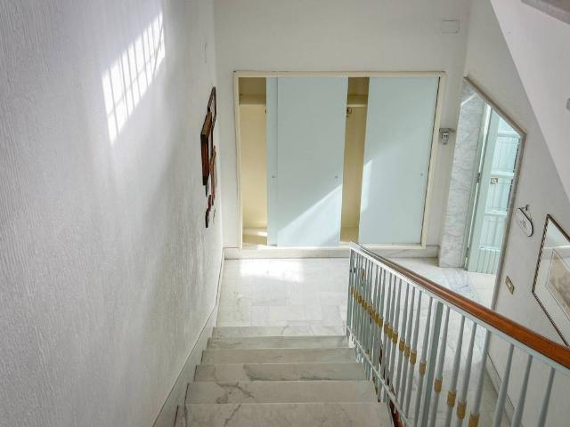 Villa Indipendente in vendita a Castellana Grotte, Bari
