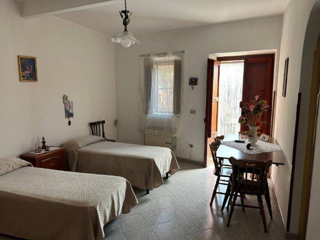 Villa Indipendente in vendita a Castellana Sicula, Sicilia