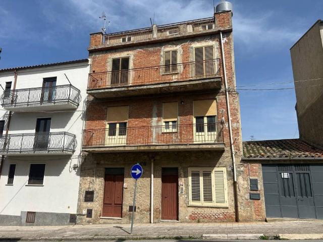 Villa Indipendente in vendita a Castellana Sicula, Sicilia