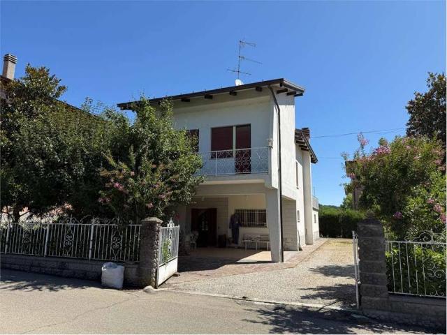 Villa Indipendente in vendita a Tresinaro - Secchia, Re