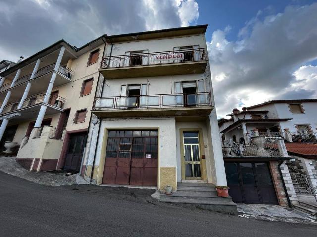 Villa Indipendente in vendita a Unione dei Comuni Montani Amiata Grossetana, Castell'azzara