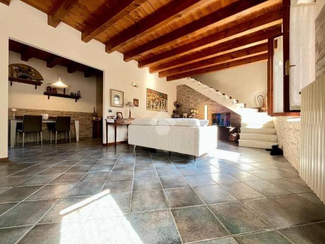 Villa Indipendente in vendita a Castelleone, Lombardia