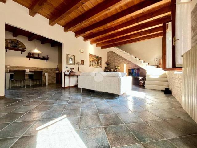 Villa Indipendente in vendita a Castelleone, Lombardia