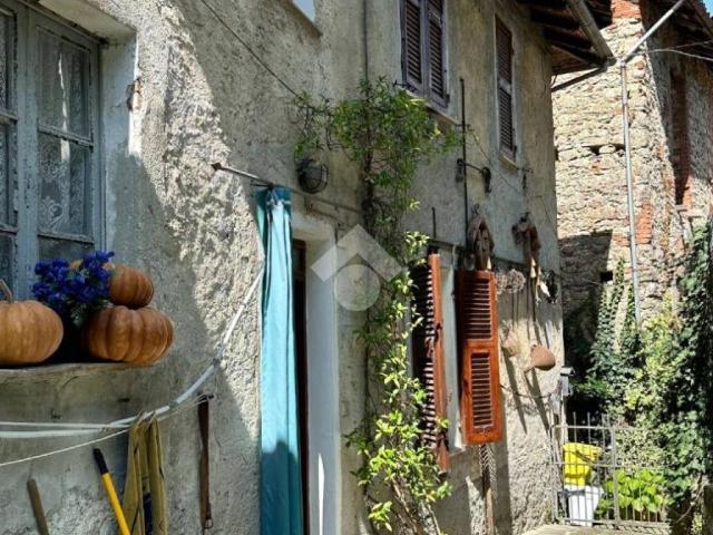 Villa Indipendente in vendita a Piemonte, Alessandria