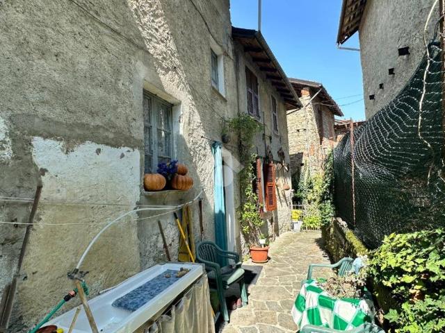 Villa Indipendente in vendita a Piemonte, Alessandria