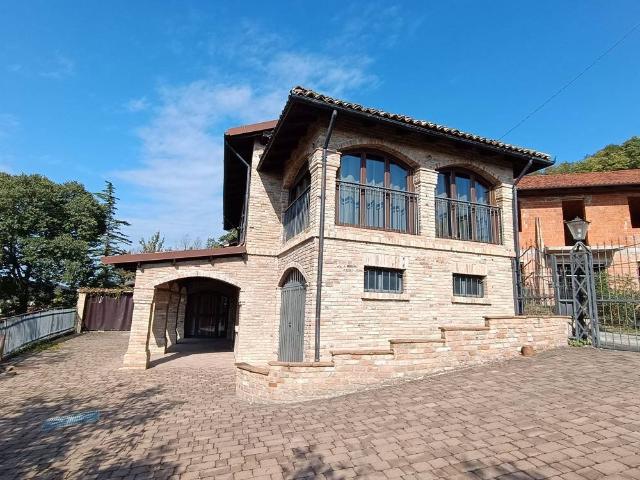 Villa Indipendente in vendita a Piemonte, Alessandria
