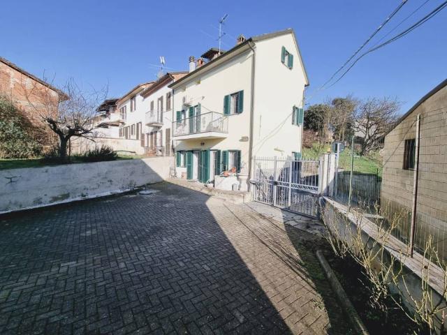 Villa Indipendente in vendita a Piemonte, Alessandria